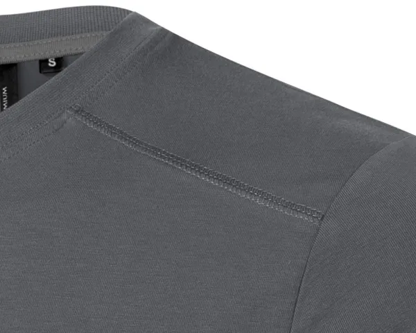 T-shirt homme décoré - Coutures décoratives sur le devant en haut