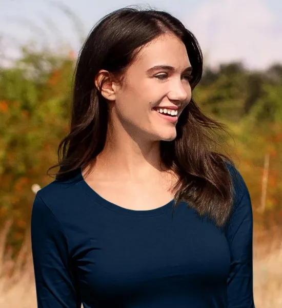 T-shirt femme à manches longues - Encolure ronde plus profonde