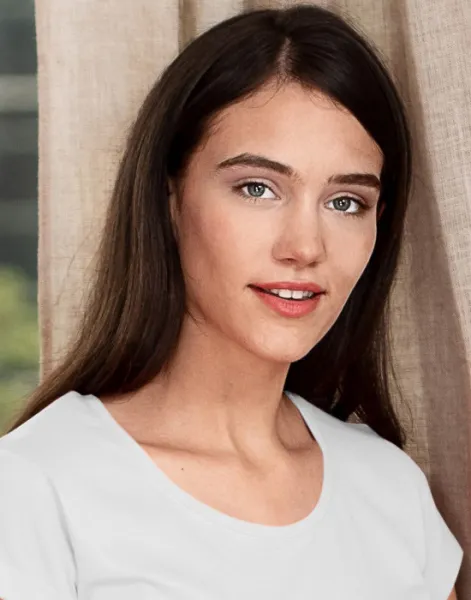 T-shirt coupe slim femme à encolure ronde - Encolure ronde plus profonde